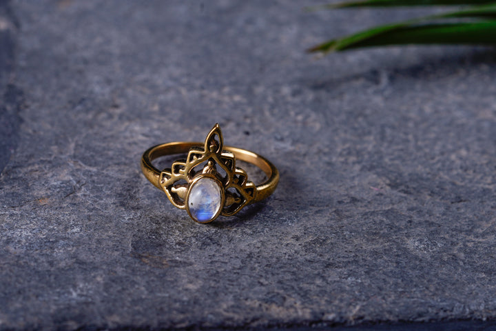 Ring ~ tiara moon ~ moonstone