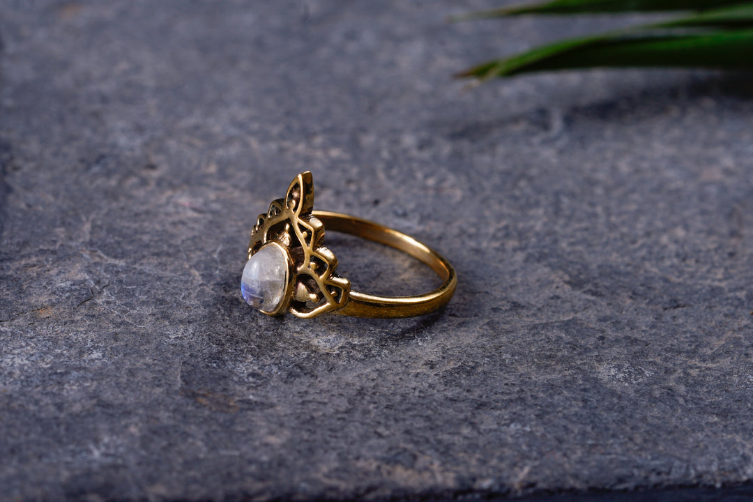 Ring ~ tiara moon ~ moonstone